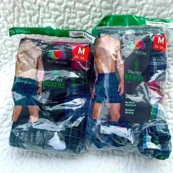 Fruit of the Loom Other - 9 pair of Fruit of Look tag-free Boxers Med 32-34